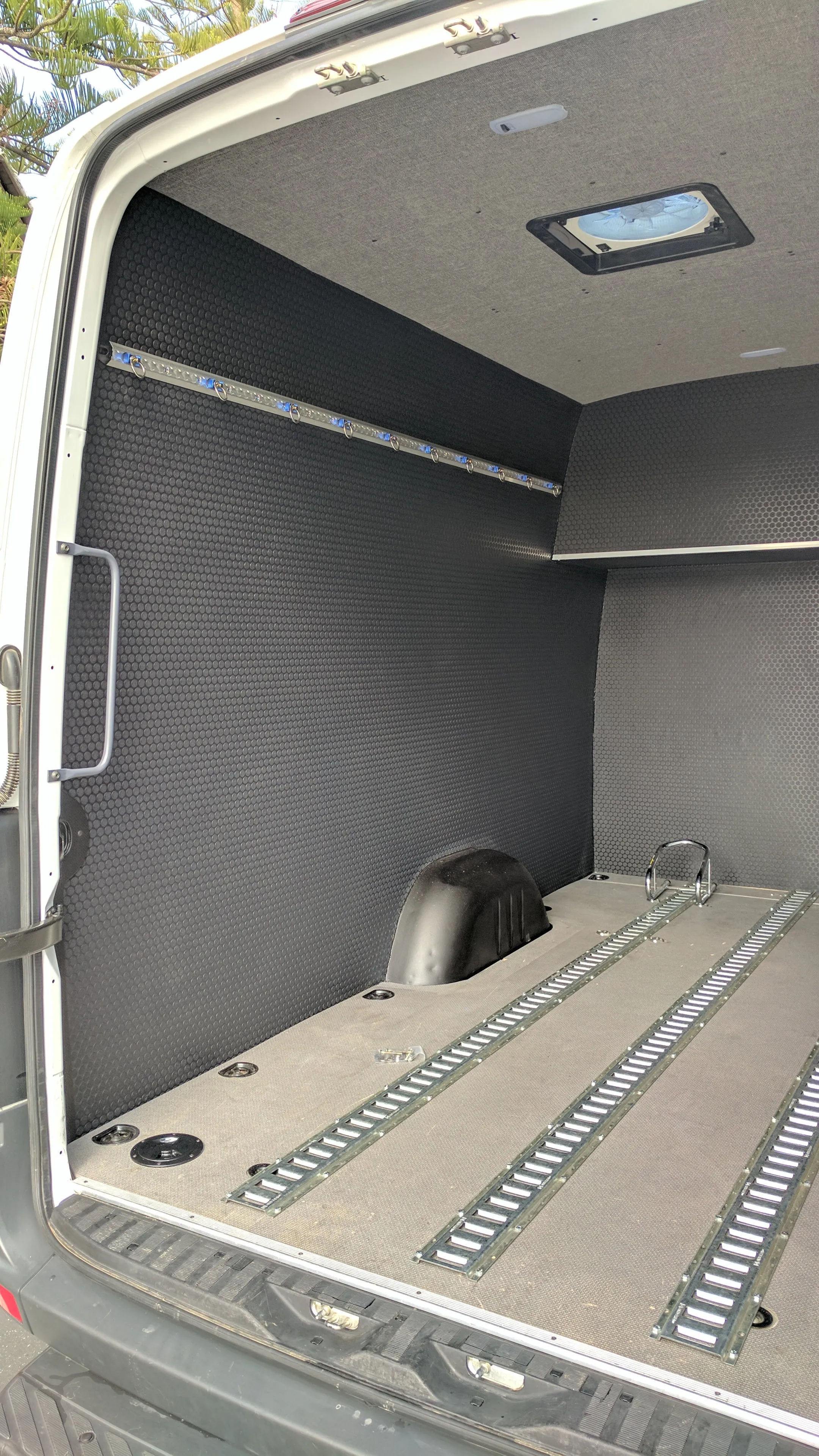 RB Gear Hauler Van CH - 170" 2x4